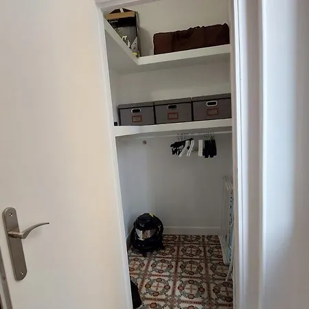 Chic 1 Bedroom - 3 Star Rated אנטיב
