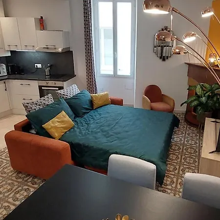 Chic 1 Bedroom - 3 Star Rated 昂蒂布
