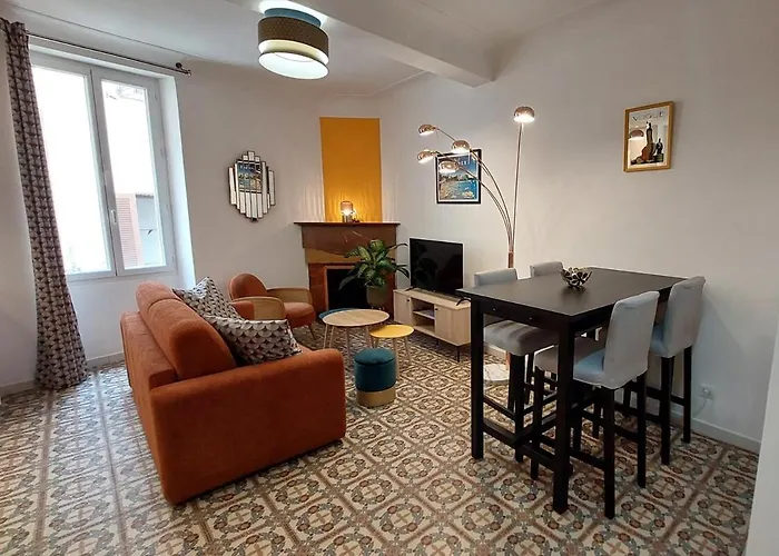 Chic 1 Bedroom - 3 Star Rated Apartament